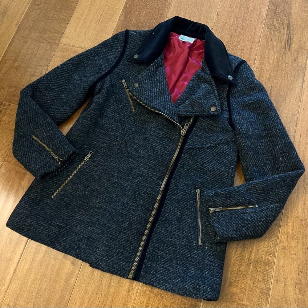 Volcom Grey & Black Tweed Car Coat with Red Lining - Size M (EUC)